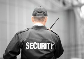41000298-security-guard